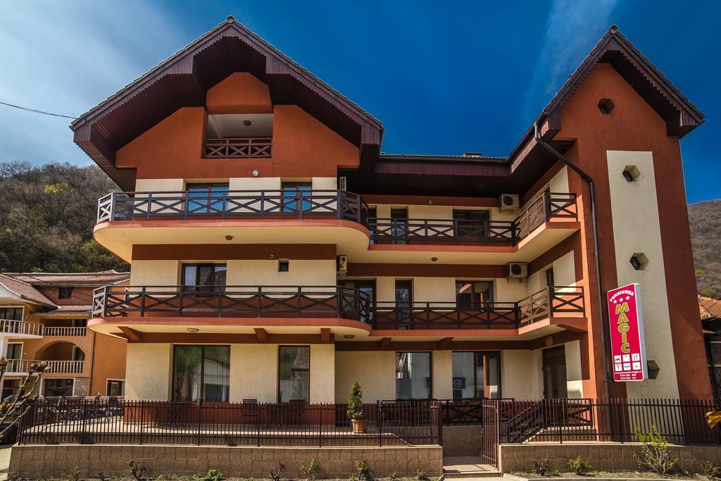 Guesthouse Magic Băile Herculane Eksteriør bilde